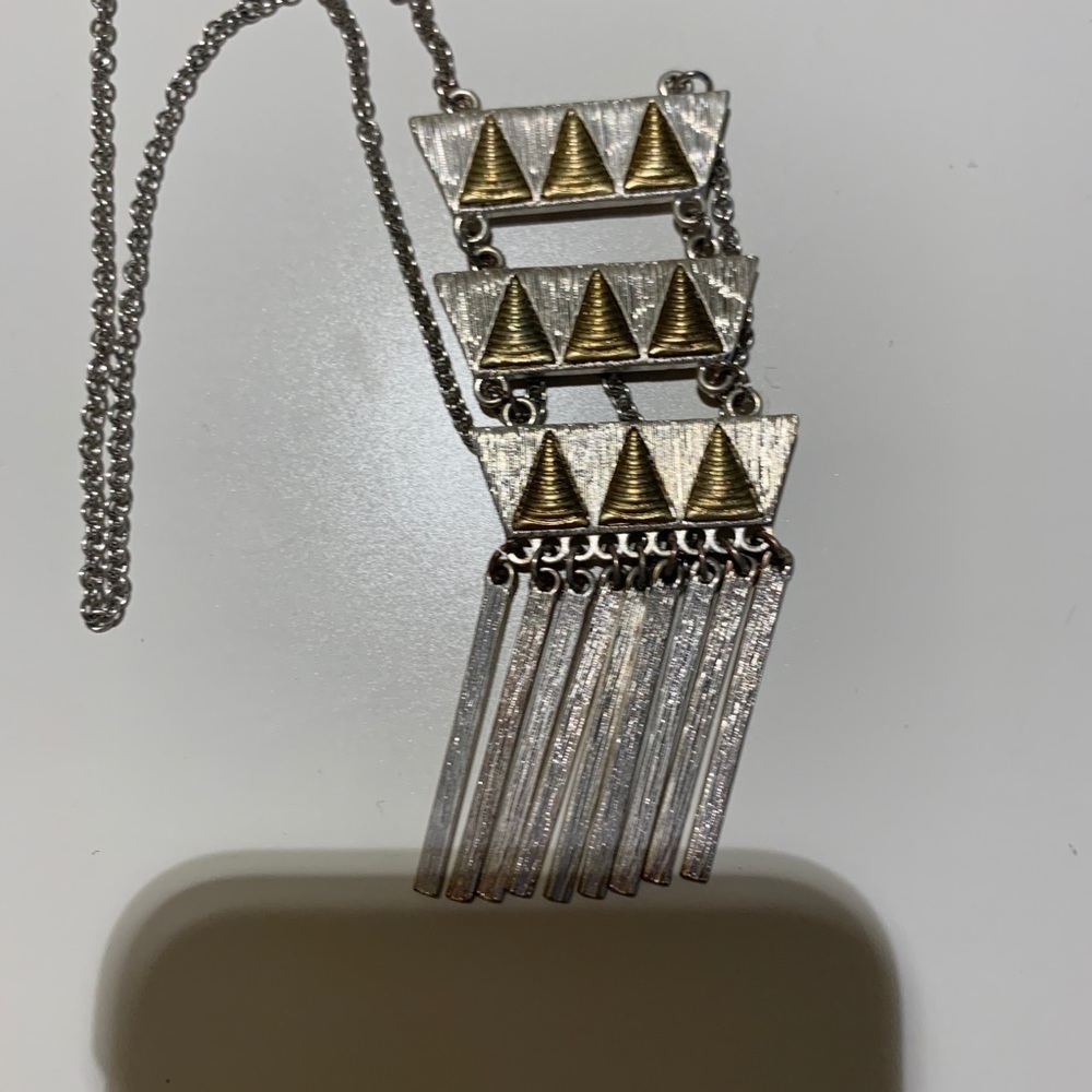 Long necklace - Picture 2 of 4